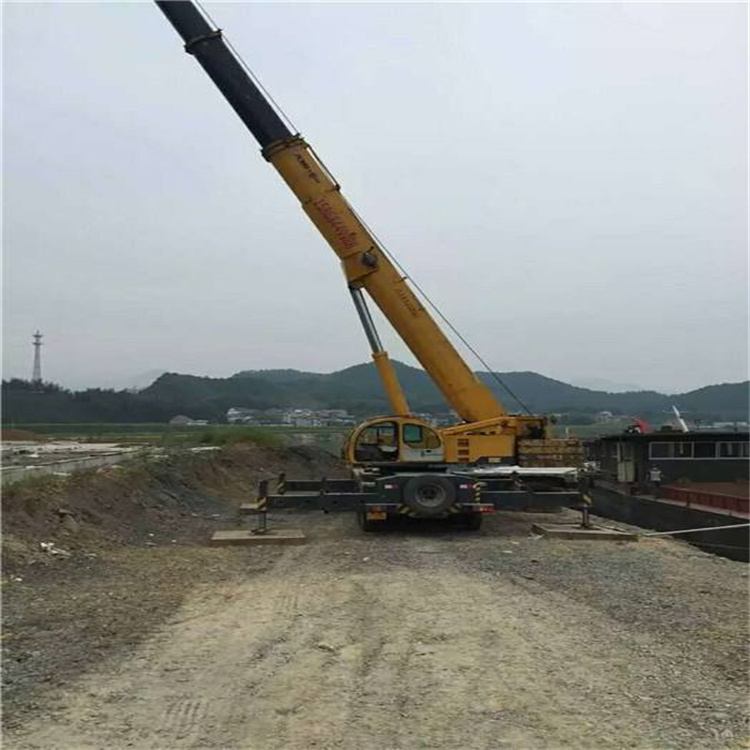 聊城重型吊车租赁费用